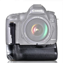 Load image into Gallery viewer, Battery Grip For Canon 5D Mark III